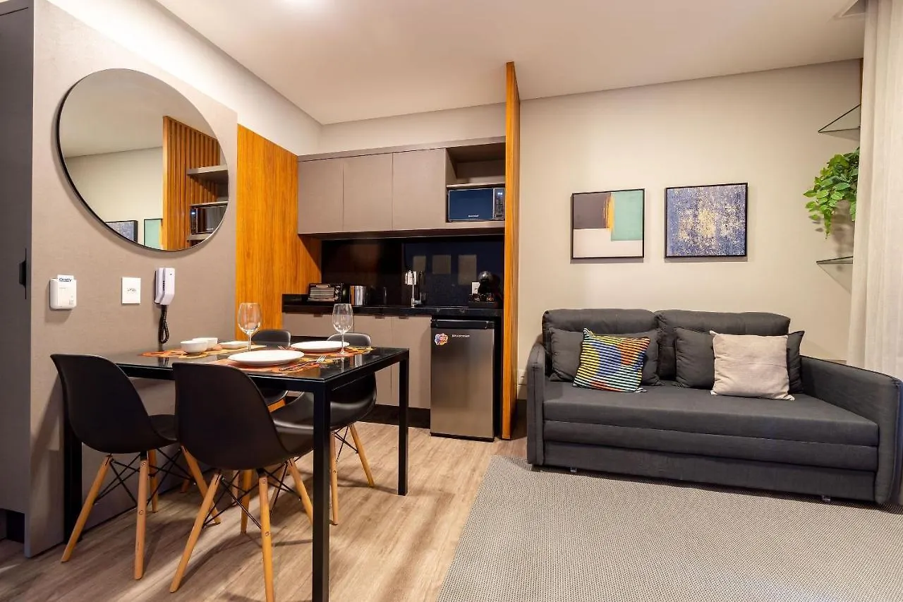 AION suítes 103 - Compacto e luxuoso Loft - Rooftop com piscina e academia - À poucos passos da praia Bombinhas 0*,  Brasil