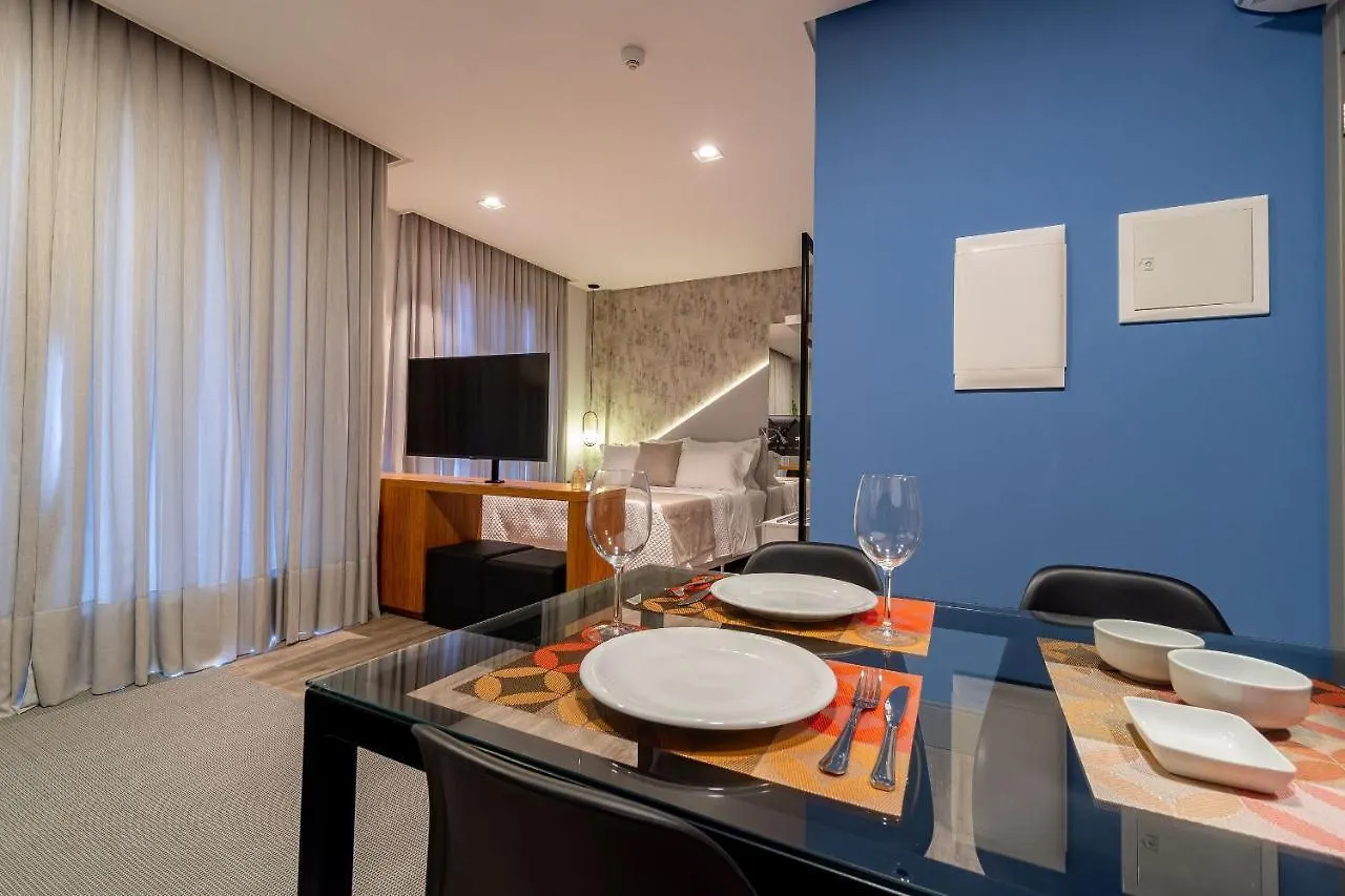 Aion Suites 103 - Compacto E Luxuoso Loft - Rooftop Com Piscina E Academia - A Poucos Passos Da Praia 邦比尼亚斯 公寓